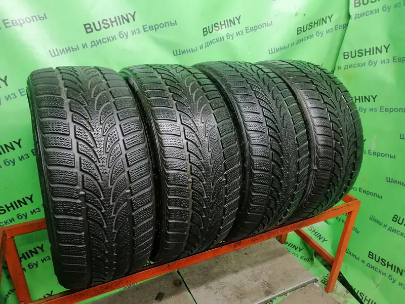 Комплект б/у шин 235/35 R19 Nokian WR
