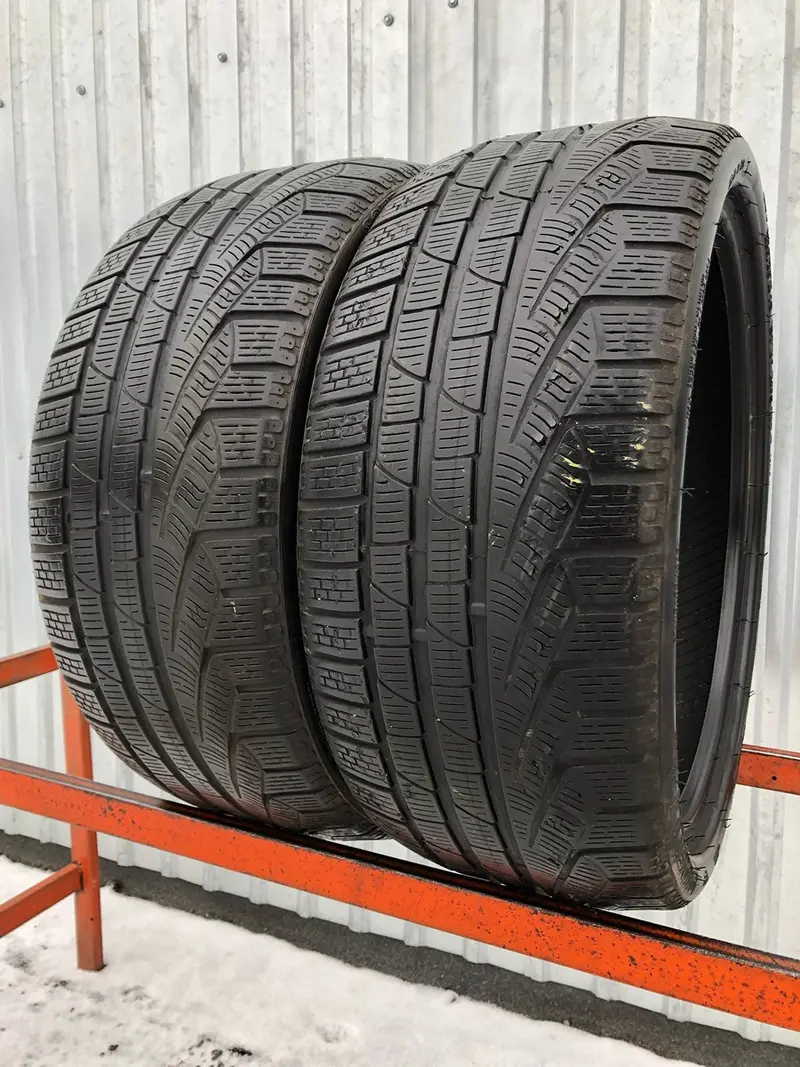 Пара б/у шин 235/35 R19 Pirelli Winter 240 Sottozero 2