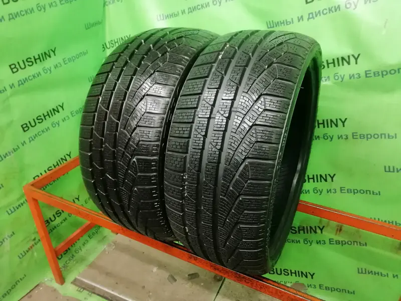 Пара б/у шин 235/35 R19 Pirelli Winter 240 Sottozero 2