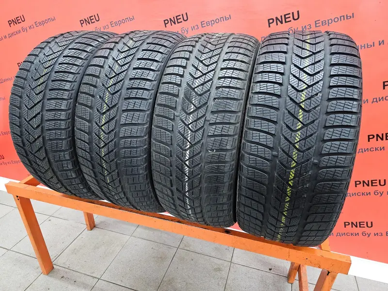 Комплект б/у шин 235/35 R19 Pirelli Winter Sottozero 3