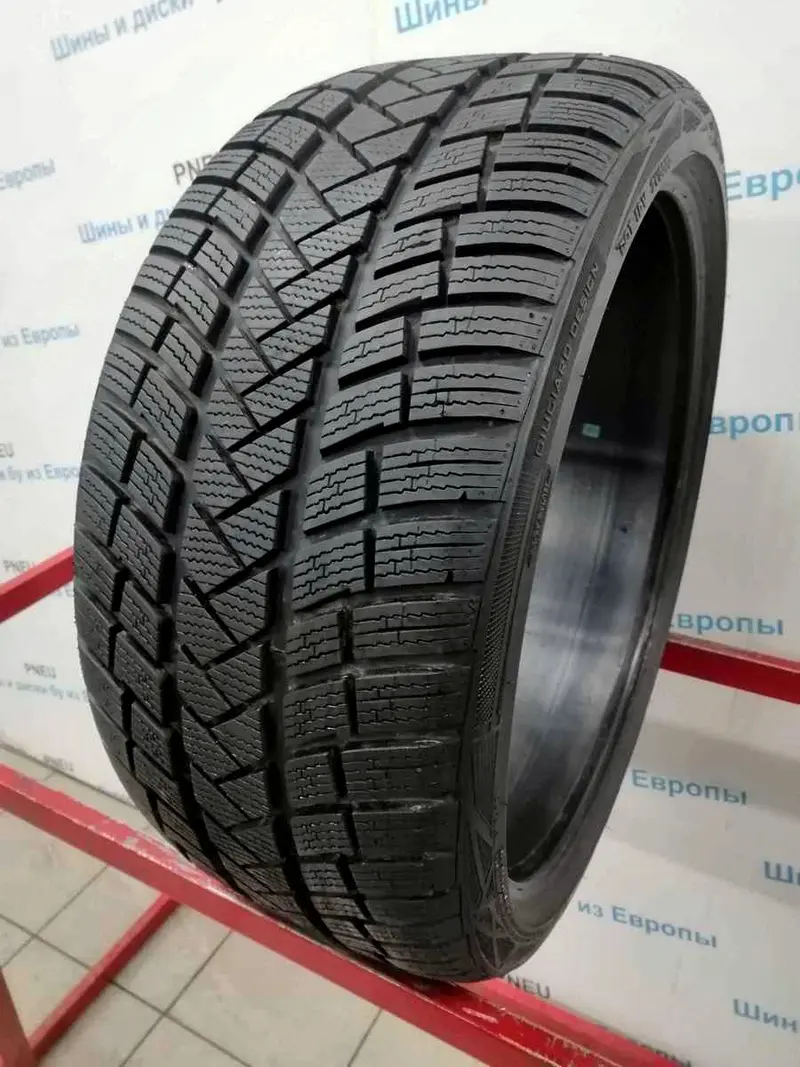 Б/у шина 235/35 R19 Vredestein Wintrac Pro