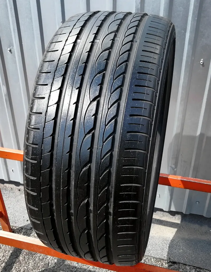 Б/у шина 235/35 R19 Yokohama Advan Sport V103