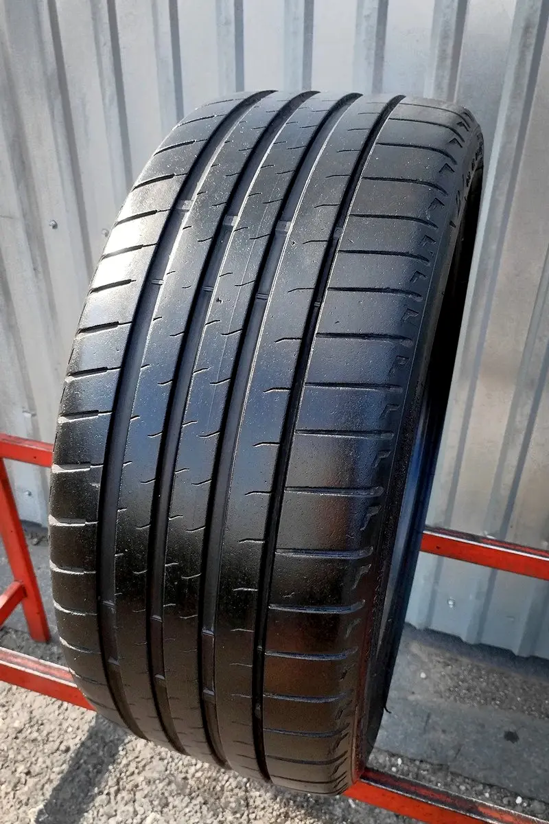Б/у шина 235/35 R20 Bridgestone Potenza Sport