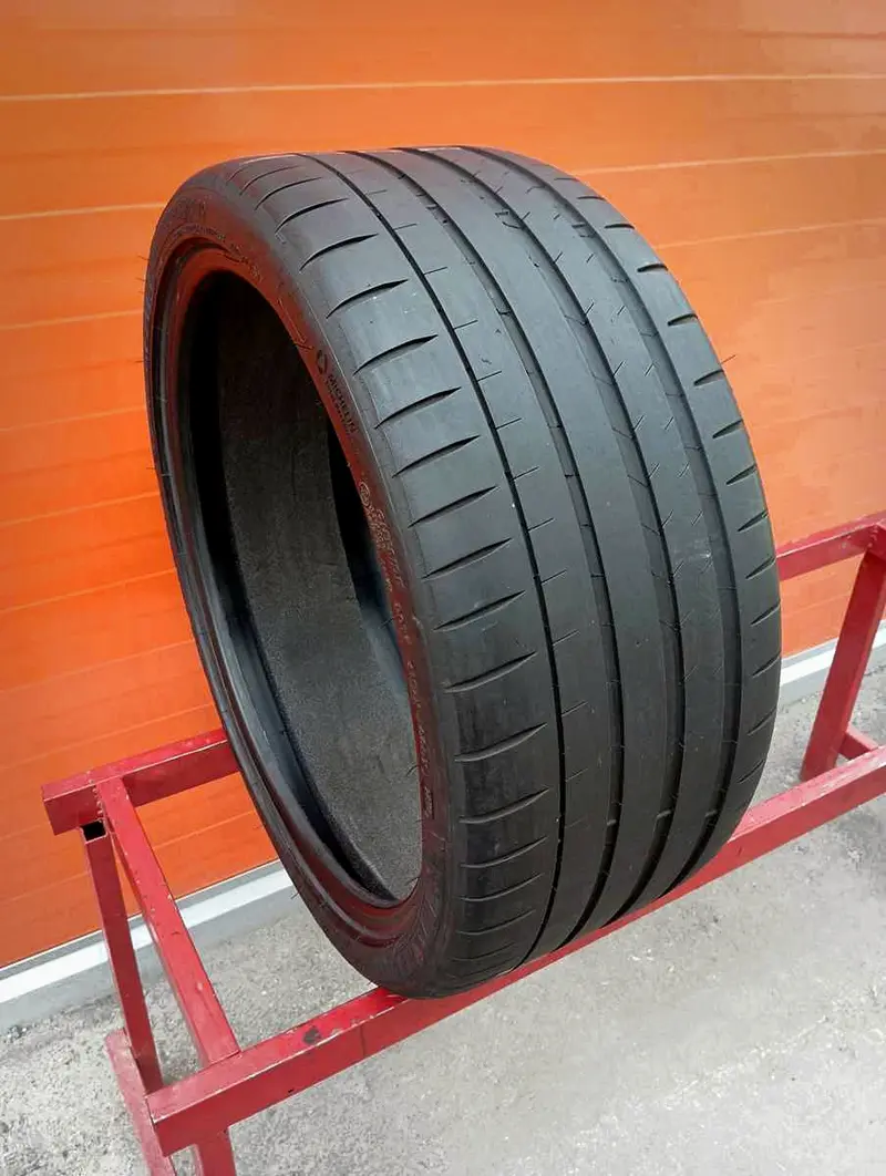 Б/у шина 235/35 R20 Michelin Pilot Sport 4 S