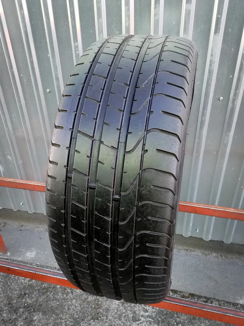 Б/у шина 235/35 R20 Pirelli P Zero