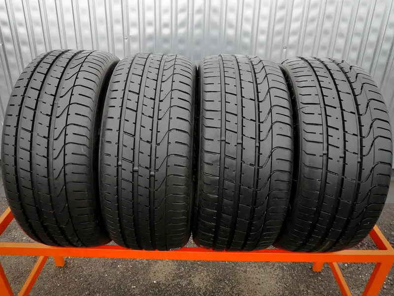Комплект б/у шин 235/35 R20 Pirelli P Zero