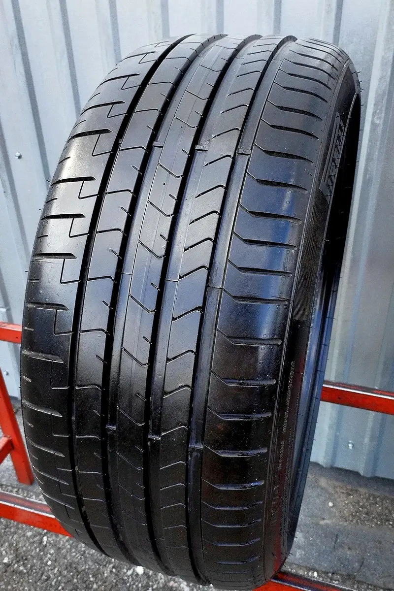 Б/у шина 235/35 R20 Pirelli P Zero PZ4 elect