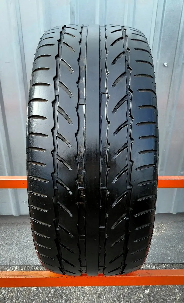 Б/у шина 235/40 R17 Bridgestone Potenza S-03