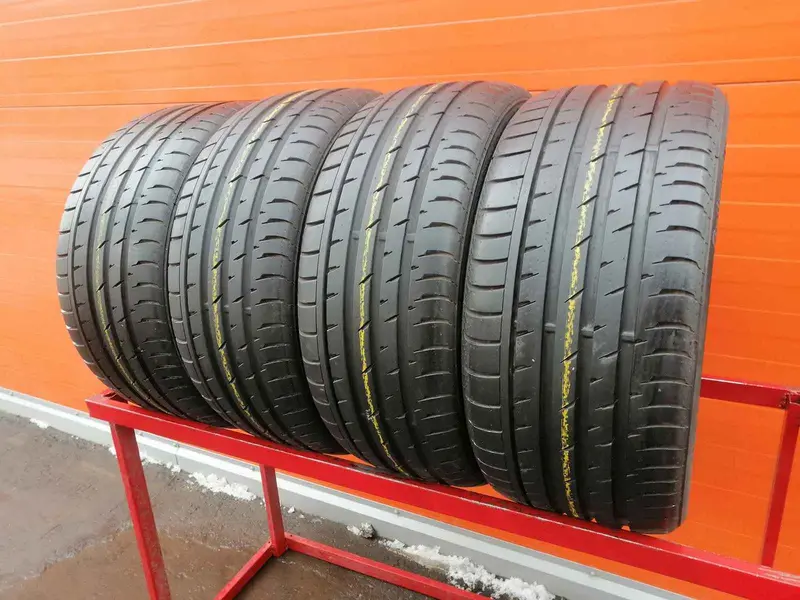 Комплект б/у шин 235/40 R18 Continental ContiSportContact 3
