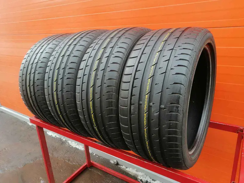Комплект б/у шин 235/40 R18 Continental ContiSportContact 3
