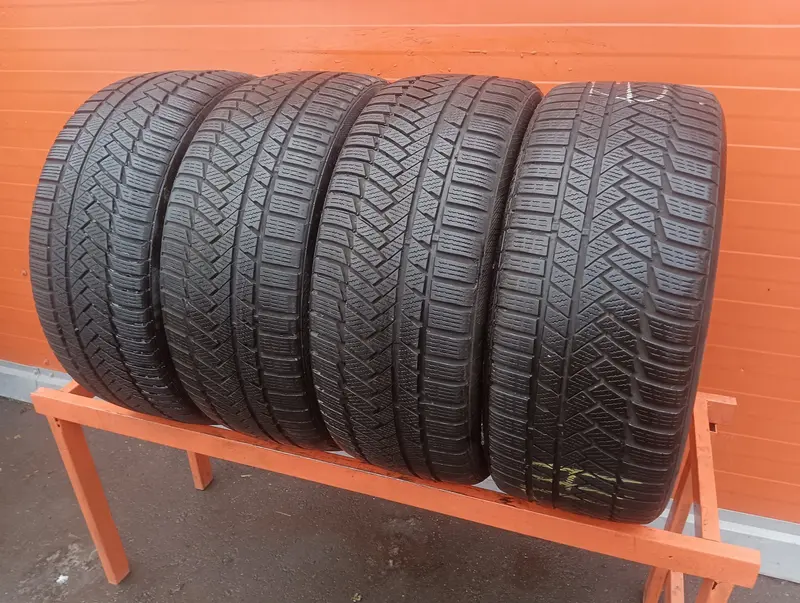 Комплект б/у шин 235/40 R18 Continental ContiWinterContact TS 850 P