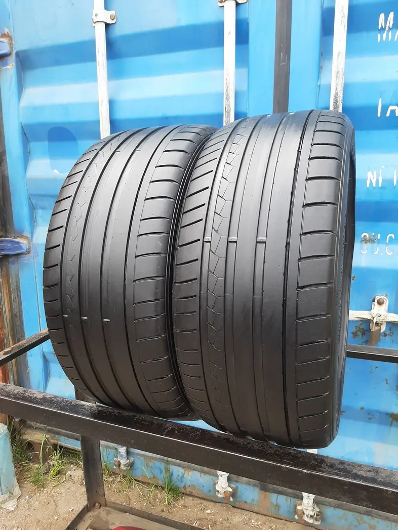 Пара б/у шин 235/40 R18 Dunlop SP Sport Maxx GT