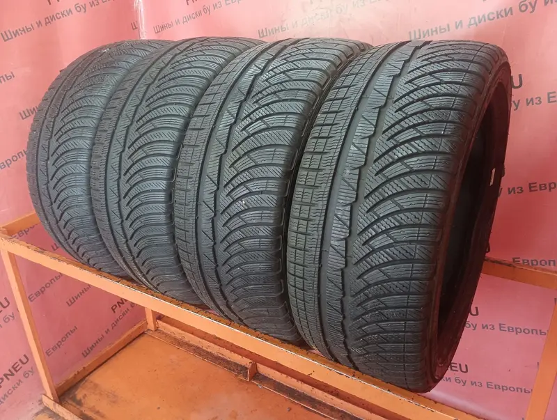 Комплект б/у шин 235/40 R18 Michelin Pilot Alpin PA 4