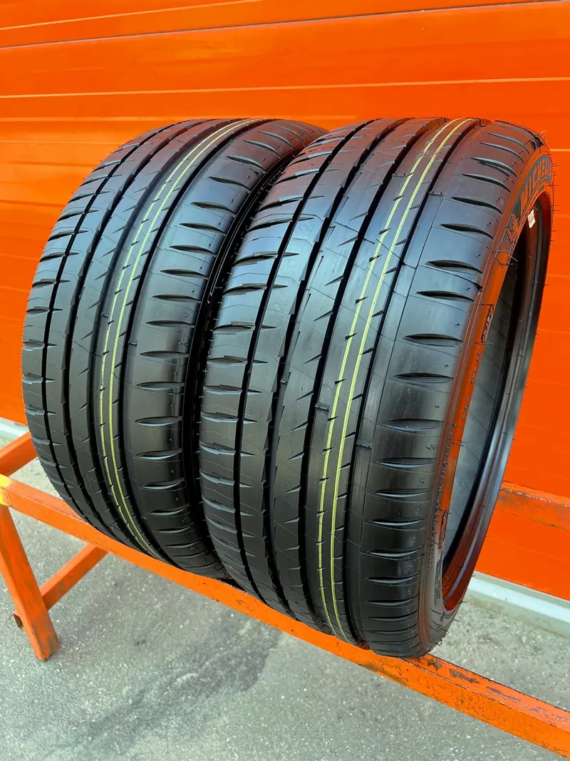 Пара новых шин 235/40 R18 Michelin Pilot Sport 4, фото 1