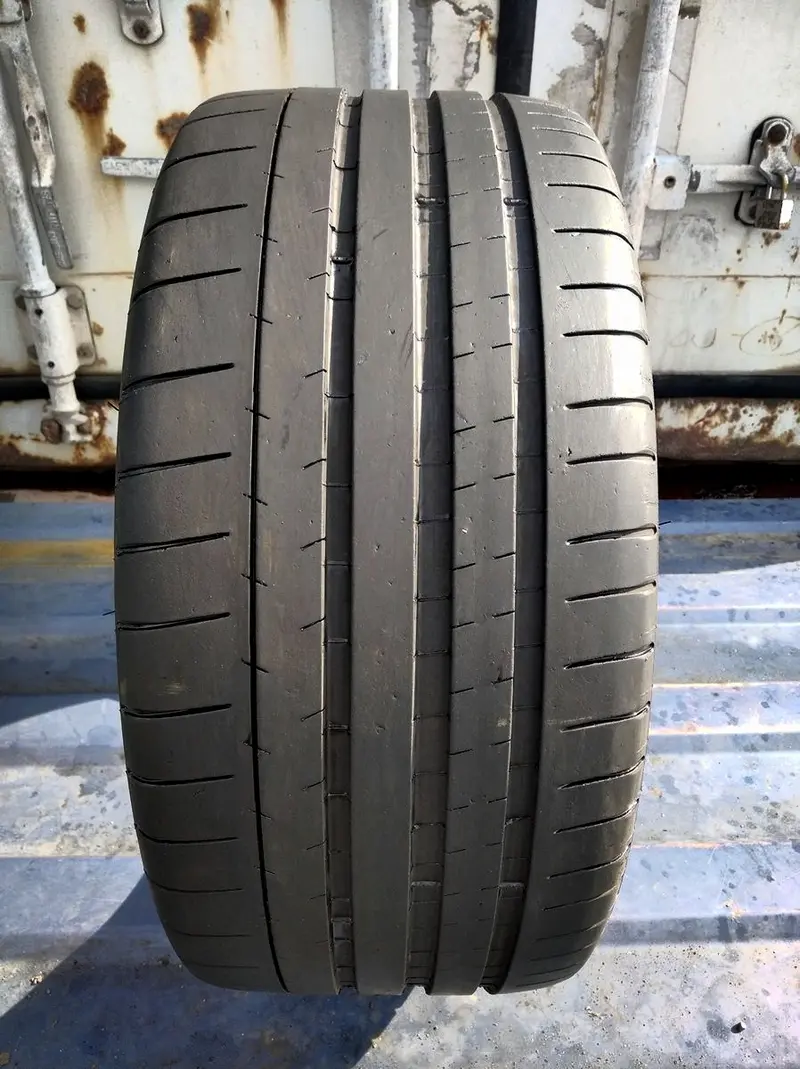 Б/у шина 235/40 R18 Michelin Pilot Super Sport