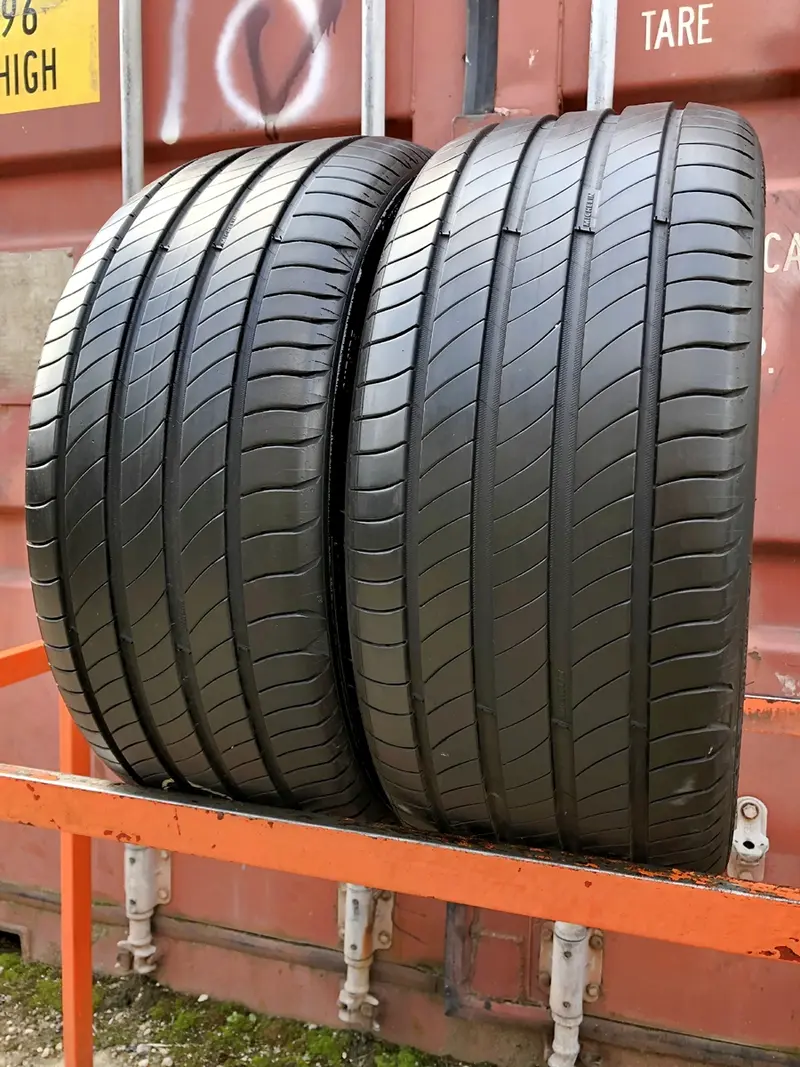 Пара б/у шин 235/40 R18 Michelin Primacy 4