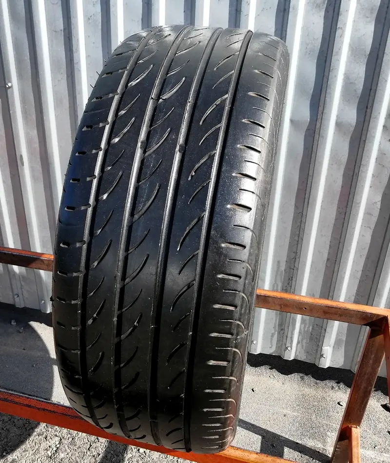 Б/у шина 235/40 R18 Pirelli P Zero Nero GT, фото 1