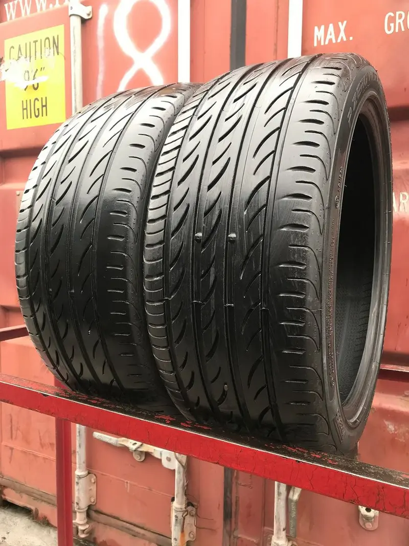 Пара б/у шин 235/40 R18 Pirelli P Zero Nero GT