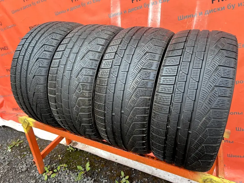 Комплект б/у шин 235/40 R18 Pirelli Winter 240 Sottozero 2, фото 1