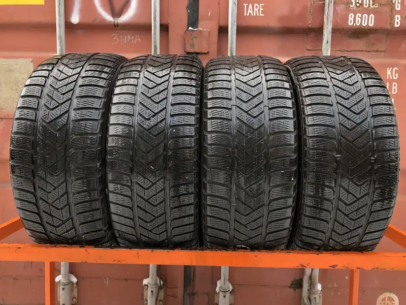 Комплект б/у шин 235/40 R18 Pirelli Winter Sottozero 3, фото 1