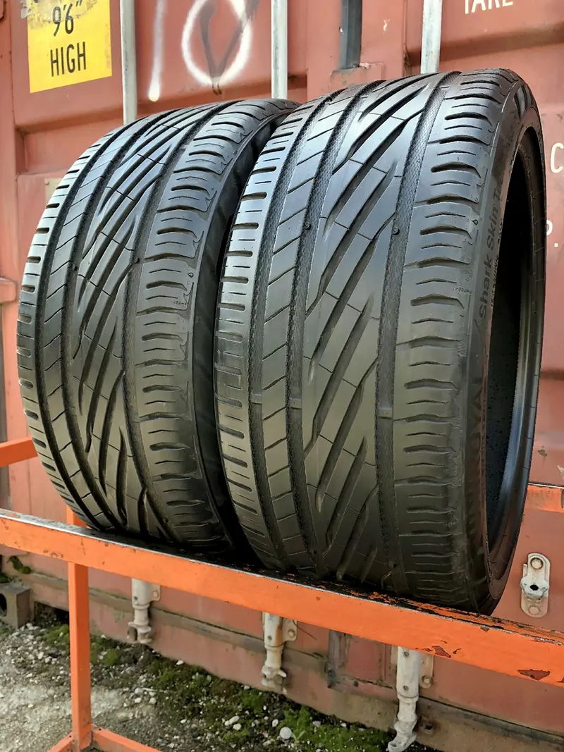 Пара б/у шин 235/40 R18 Uniroyal Rain Sport 5