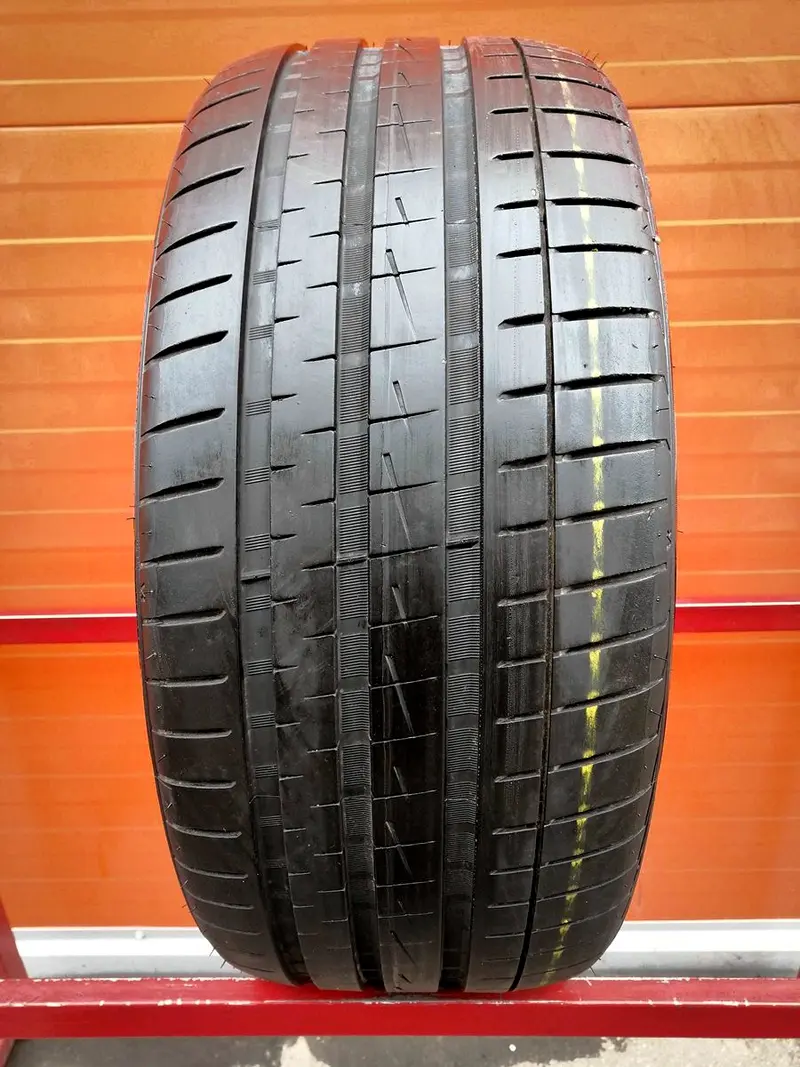 Б/у шина 235/40 R18 Vredestein Ultrac Vorti