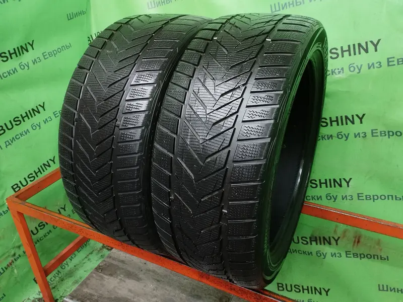 Пара б/у шин 235/40 R18 Vredestein Wintrac Xtreme S