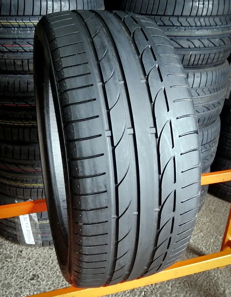 Б/у шина 235/40 R19 Bridgestone Potenza S001