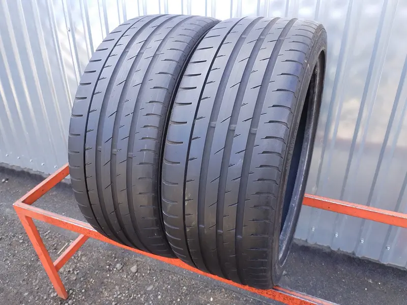 Пара б/у шин 235/40 R19 Continental ContiSportContact 3