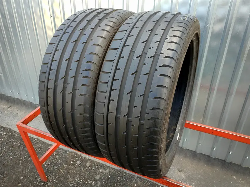 Пара б/у шин 235/40 R19 Continental ContiSportContact 3