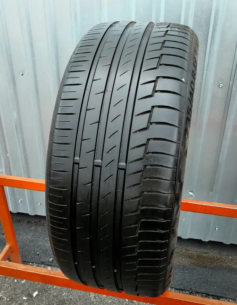 Б/у шина 235/40 R19 Continental PremiumContact 6