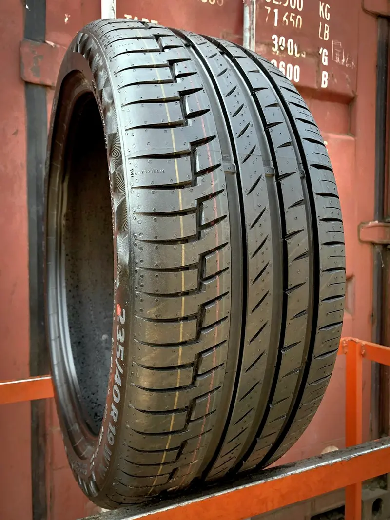 Б/у шина 235/40 R19 Continental PremiumContact 6