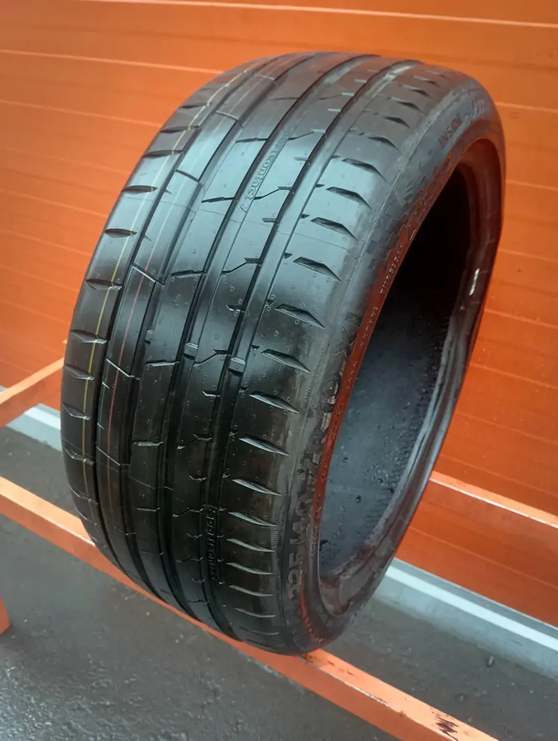 Б/у шина 235/40 R19 Continental SportContact 7