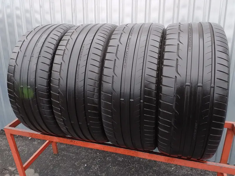 Комплект б/у шин 235/40 R19 Dunlop SP Sport Maxx RT, фото 1
