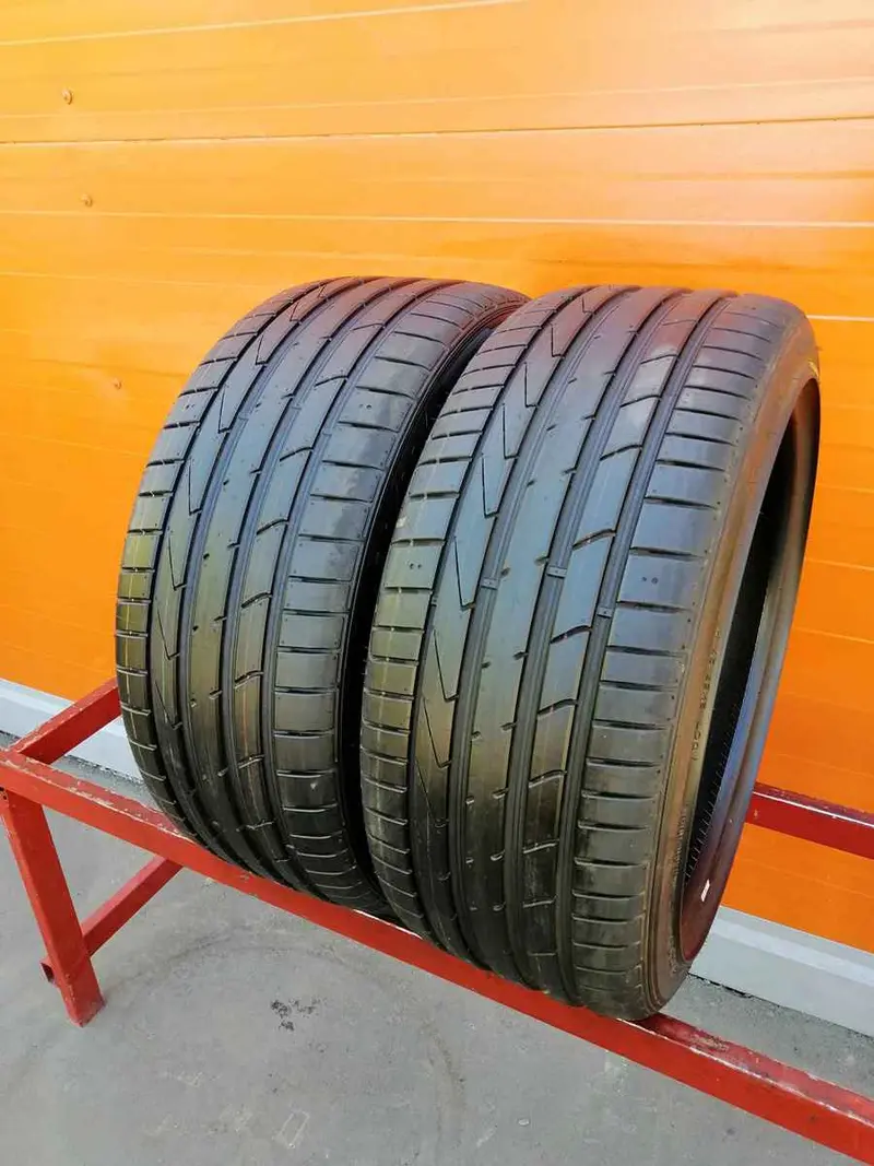 Пара б/у шин 235/40 R19 Hankook Ventus S1evo 2 K117