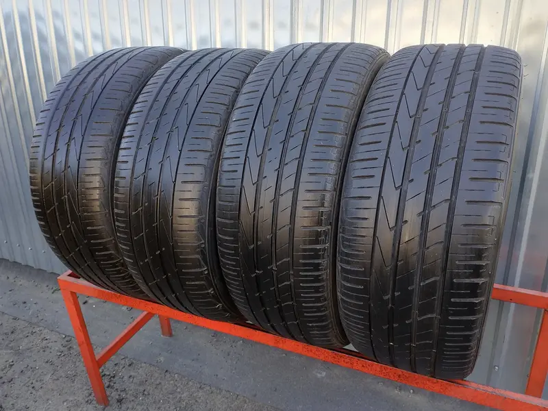 Комплект б/у шин 235/40 R19 Hankook Ventus S1evo 2 K117