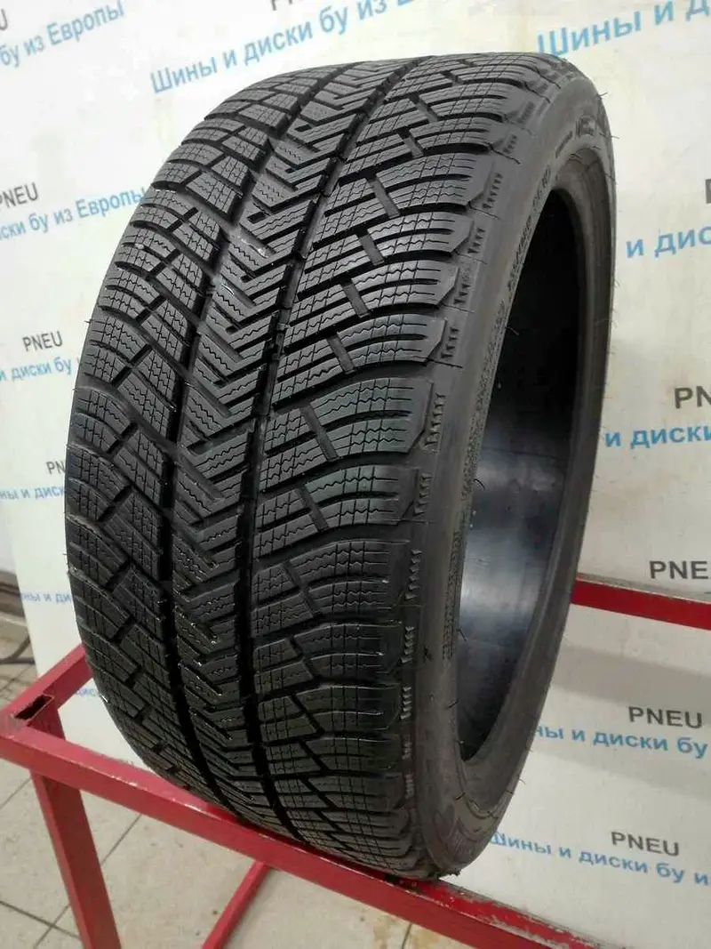 Б/у шина 235/40 R19 Michelin Pilot Alpin PA 4 NO