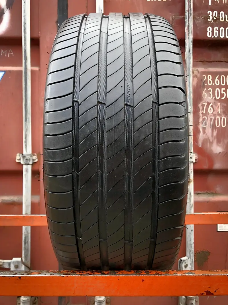 Б/у шина 235/40 R19 Michelin Primacy 4
