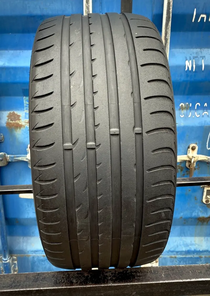 Б/у шина 235/40 R19 Nexen N8000