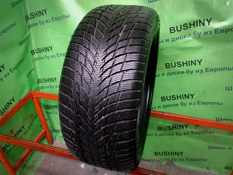Б/у шина 235/40 R19 Nokian WR Snowproof P