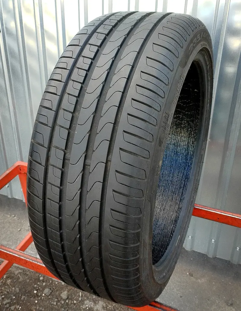 Б/у шина 235/40 R19 Pirelli P 7 Cinturato