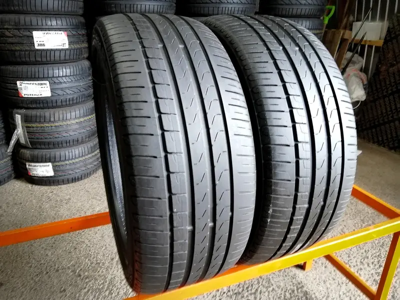 Пара б/у шин 235/40 R19 Pirelli P 7 Cinturato