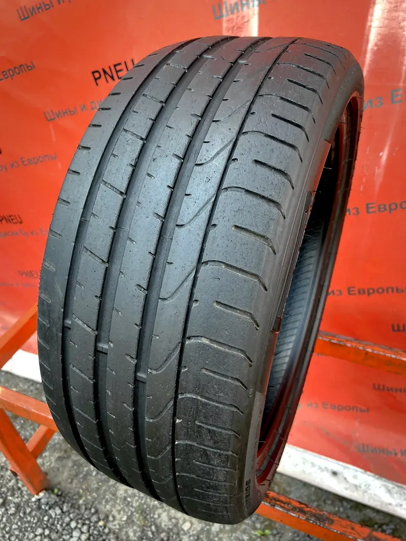 Б/у шина 235/40 R19 Pirelli P Zero