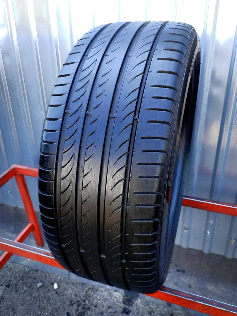 Б/у шина 235/40 R19 Pirelli Powergy, фото 1