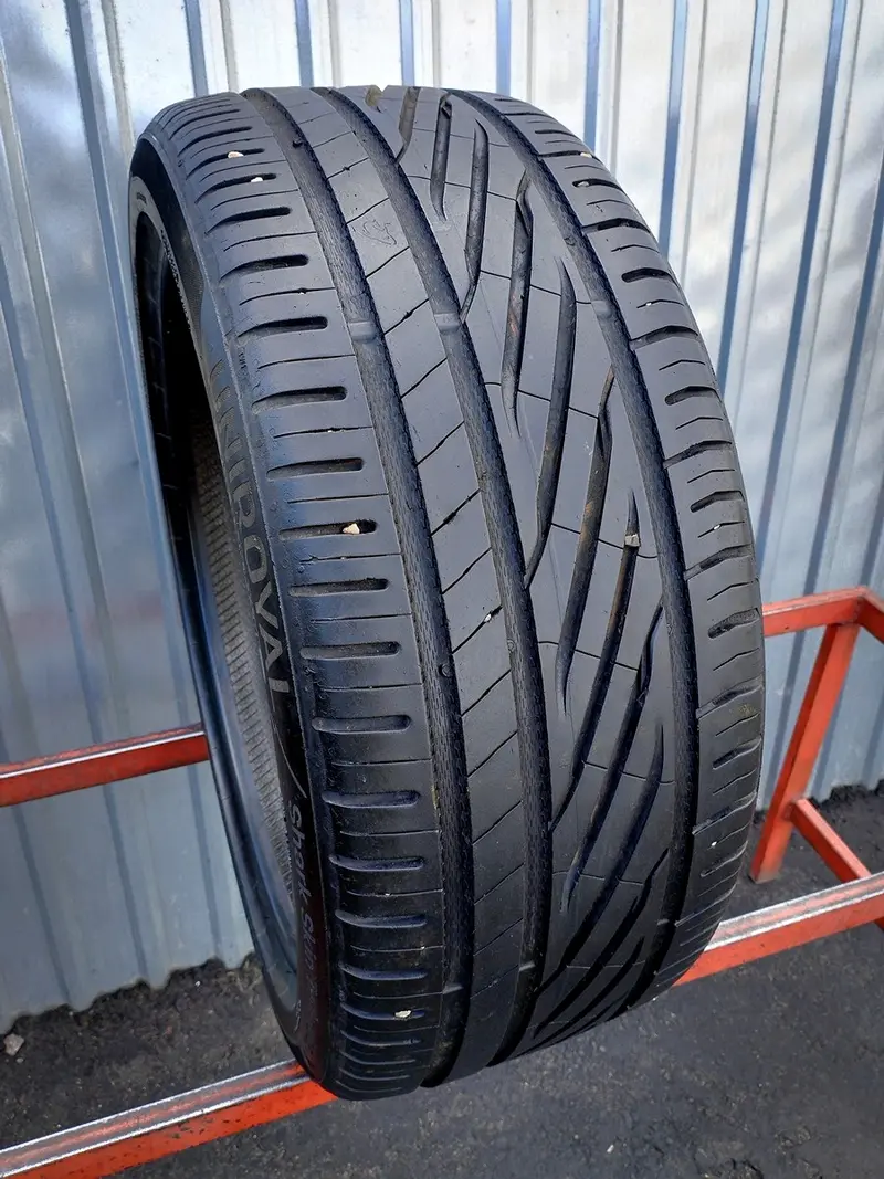 Б/у шина 235/40 R19 Uniroyal Rain Sport 5