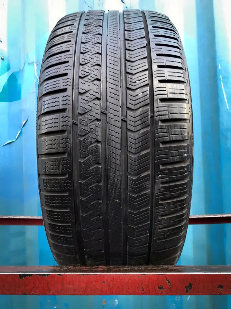 Б/у шина 235/40 R19 Vredestein Quatrac 5