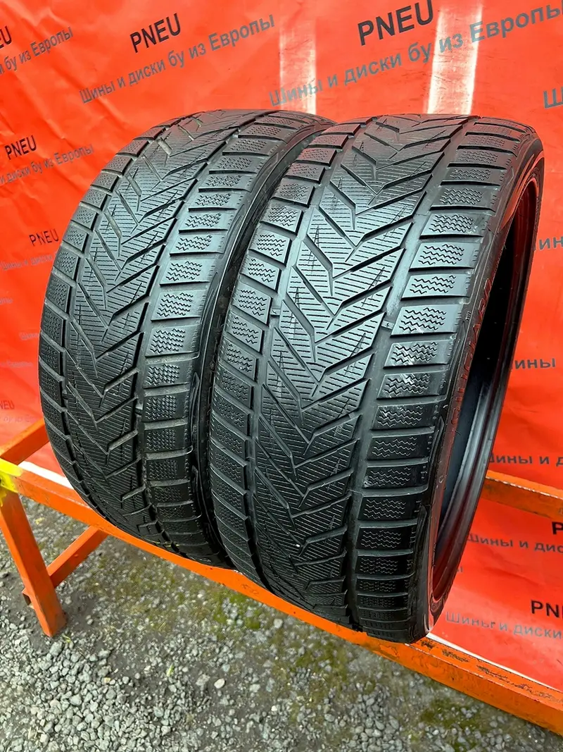 Пара б/у шин 235/40 R19 Vredestein Wintrac Xtreme S