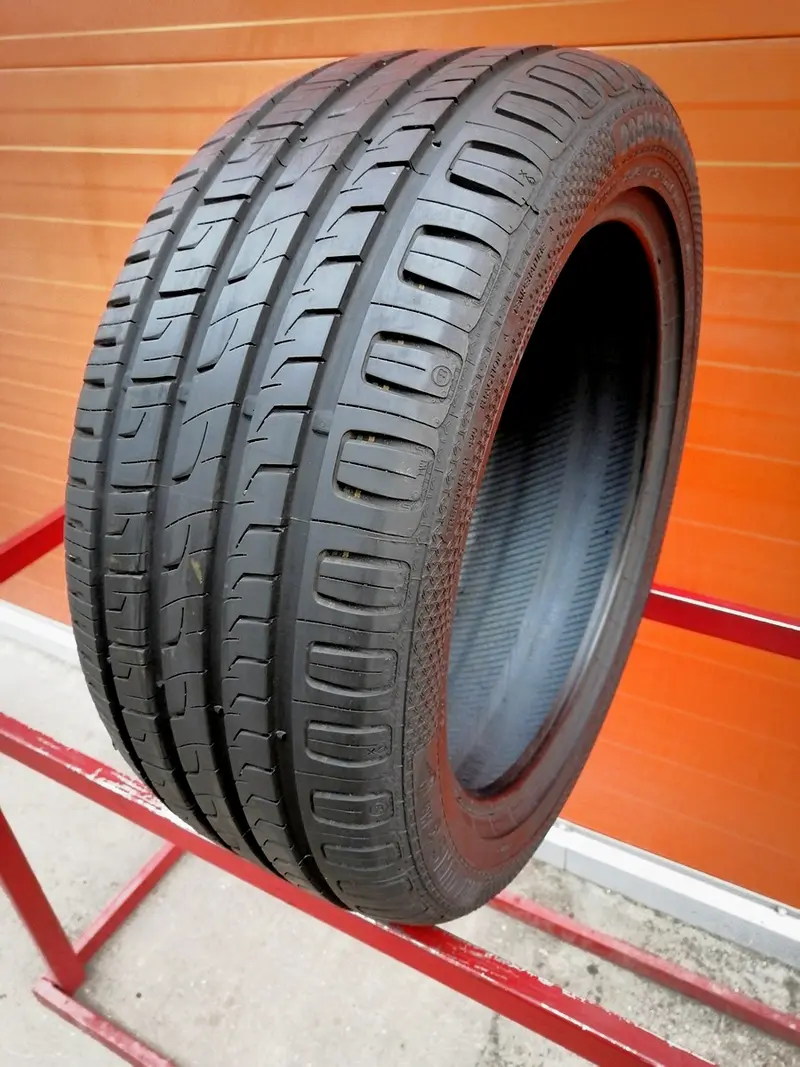 Б/у шина 235/45 R17 Barum Bravuris 3HM