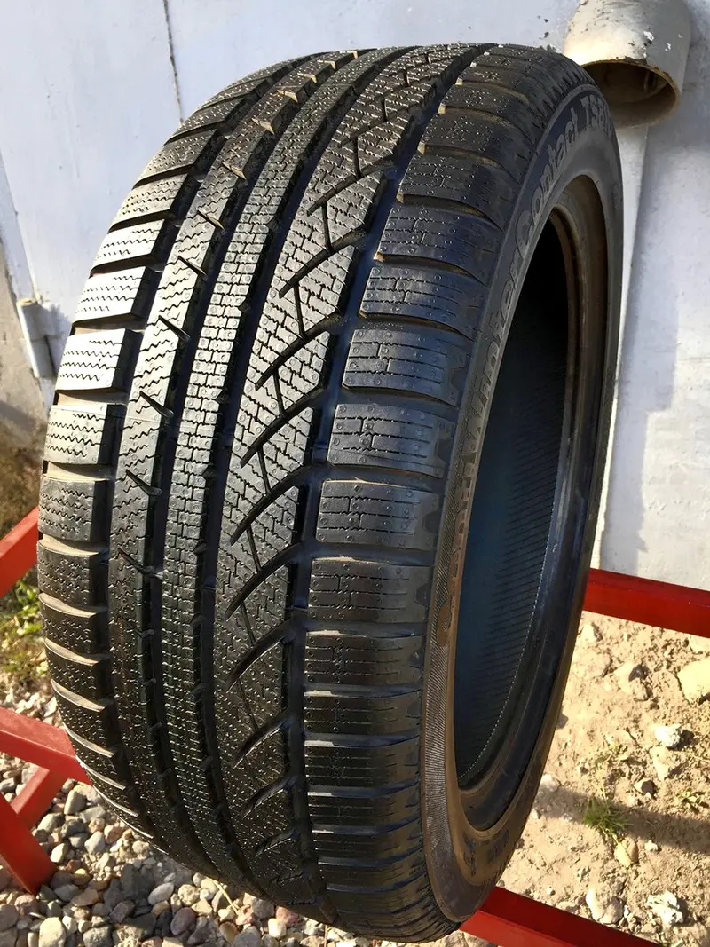 Новая шина 235/45 R17 Continental ContiWinterContact TS 810