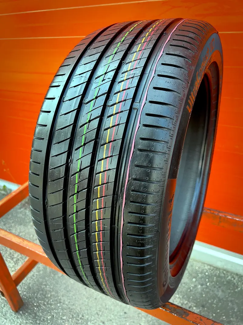 Новая шина 235/45 R17 Continental UltraContact UC7